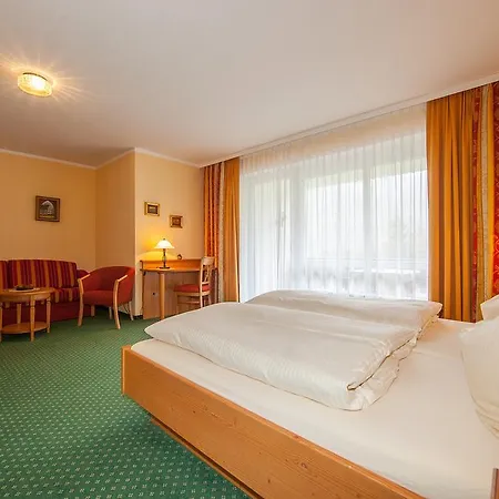 Gaestehaus Laerchenhang 4*