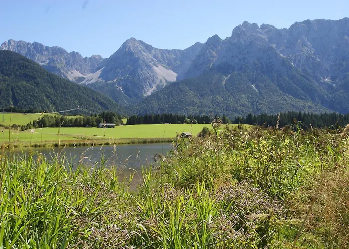 Gaestehaus Laerchenhang 4*