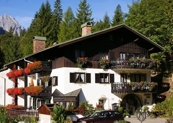Gasthuis Gaestehaus Laerchenhang 4*
