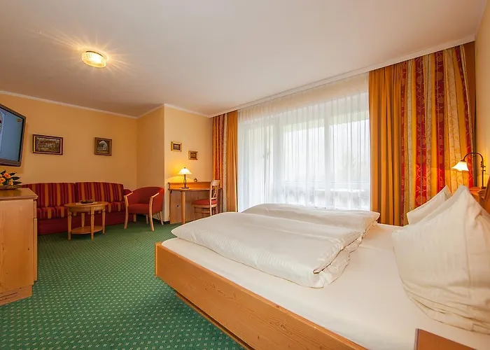 Gaestehaus Laerchenhang 4*