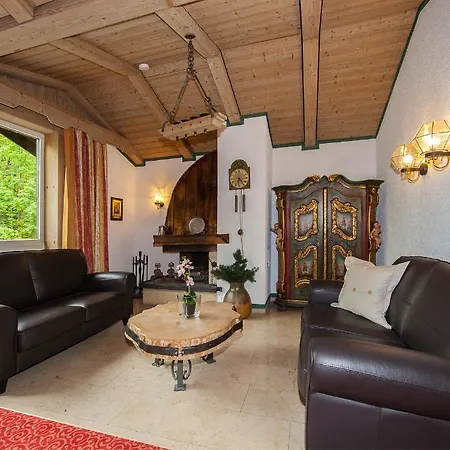 Gaestehaus Laerchenhang Mittenwald