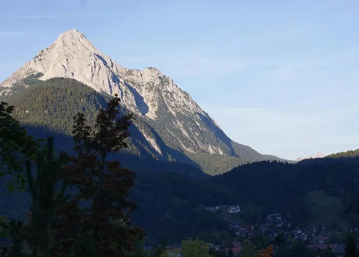 Gaestehaus Laerchenhang Mittenwald